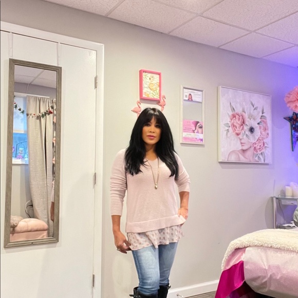 Meet your Posher, Jessica - Picture 2 of 4